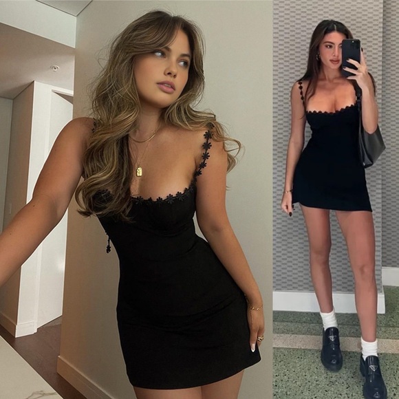 Mirror Palais Daisy Mini Dress Adjustable Straps Black Rare ASO Hailey Bieber - Picture 2 of 8